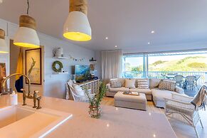 Oriwa Villa Oneroa near Mudbrick