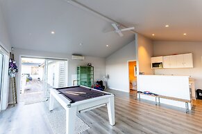 Oriwa Villa Oneroa near Mudbrick