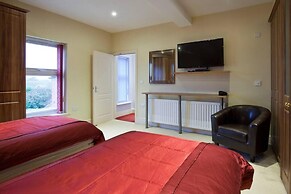 Sapphire - Spacious Apartment Near the Sea