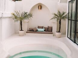 Honeymooners 1BR Pool Villa by Azure