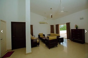 LUSH GARDEN RESORT
