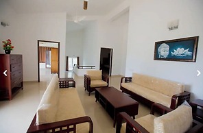 LUSH GARDEN RESORT