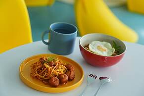 GO Hotel Sriracha at Central Si Racha