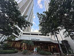 Waikiki Banyan-Free Parking-Free WI-FI