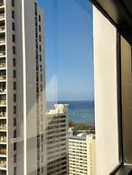 Waikiki Banyan-Free Parking-Free WI-FI