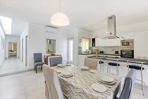 Gzira Penthouse