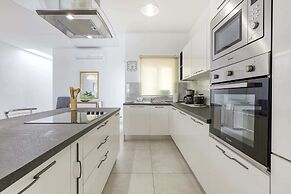 Gzira Penthouse