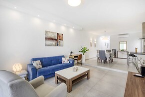 Gzira Penthouse