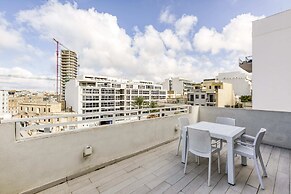 Gzira Penthouse