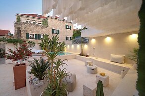 Ibella Boutique Rooms
