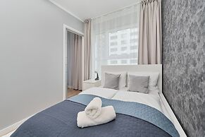 Gwiaździsta Apartment Wrocław by Renters