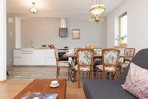 Św. Urszuli Ledóchowskiej 5A by Renters