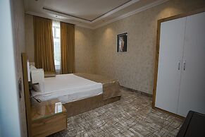 Lakeside Hotel & Spa