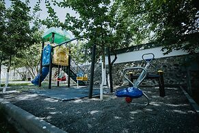 Lakeside Hotel & Spa