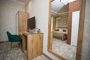 Lakeside Hotel & Spa