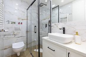 Apartment Maczka With Parking by Renters