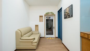 Jeju Nuecurry Pension