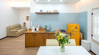 Jeju Nuecurry Pension