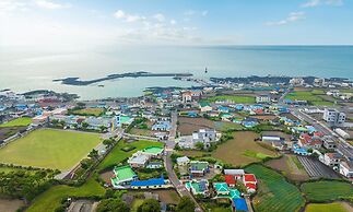 Jeju Nuecurry Pension