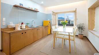 Jeju Nuecurry Pension