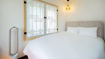 Jeju Nuecurry Pension