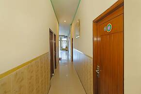 OYO 92469 Hotel Sahabat