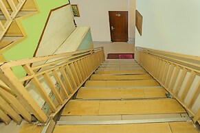 OYO 92469 Hotel Sahabat