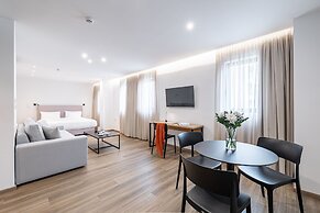 Pnoe Urban Living