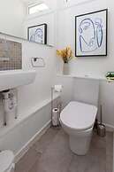 Spacious & Welcoming 4BD House - Kennington