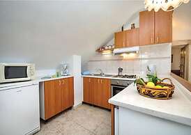 Mari 1 - With Pool - H