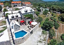 Mari 1 - With Pool - H