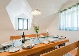 Mari 1 - With Pool - H