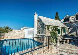 Mari 1 - With Pool - H