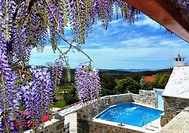 Mari 1 - With Pool - H