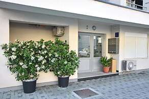 Leo - sea View & Comfortable - A1