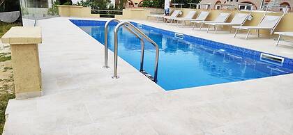 Dragi - With Pool - A3