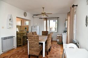 Val - 300 m to the Beach - A2