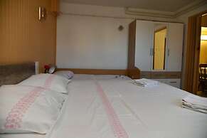 Val - 300 m to the Beach - SA1