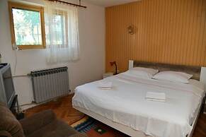 Val - 300 m to the Beach - SA1