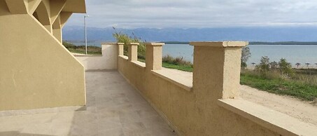 Dragi - With Pool - A2