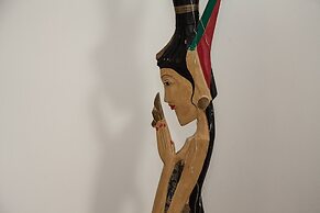 Spacious 2 level Brand New apt GTD3194