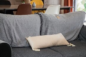 Spacious 2 level Brand New apt GTD3194