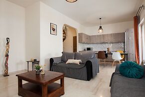 Spacious 2 level Brand New apt GTD3194