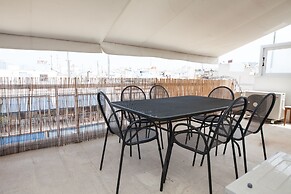 Spacious 2 level Brand New apt GTD3194