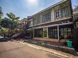 Casa TS 16 Guest House by Pesen Kamar