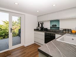 Riverview @ 1 Brunel View