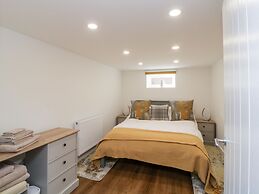 Riverview @ 1 Brunel View