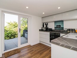 Riverview @ 1 Brunel View