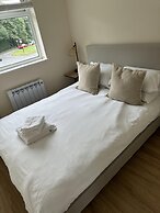 Charming 2-bed Apartment in Danbury, Essex