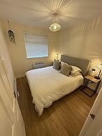 Charming 2-bed Apartment in Danbury, Essex